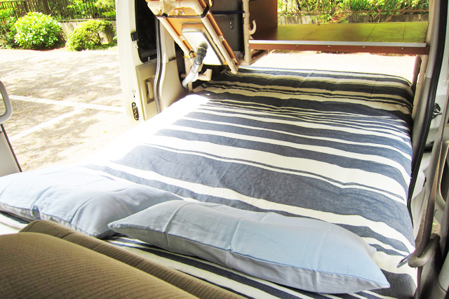 Daihatsu Atrai Miniature Camper bed and fridge