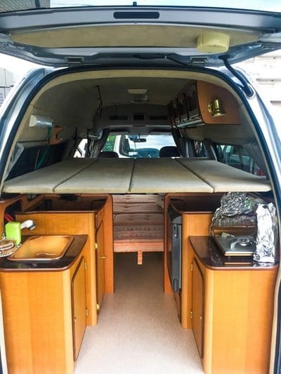 Nissan Caravan Bross campervan upper bed