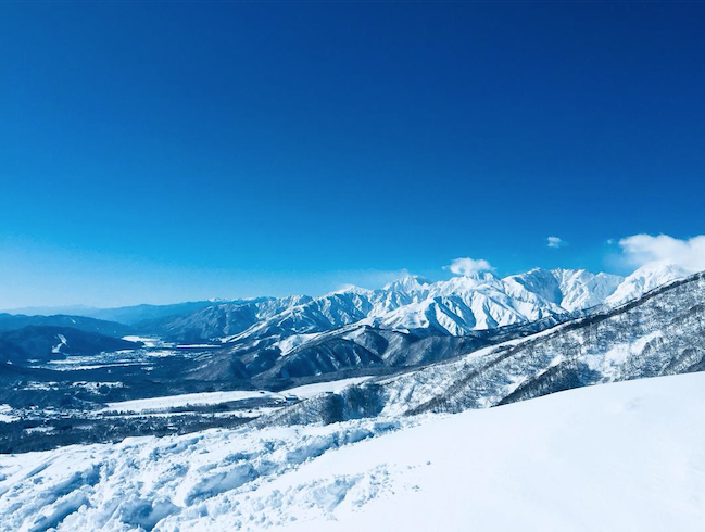 japanese alps view in winter