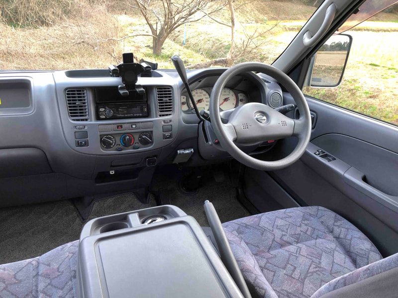 Nissan Craft Camper - dashboard