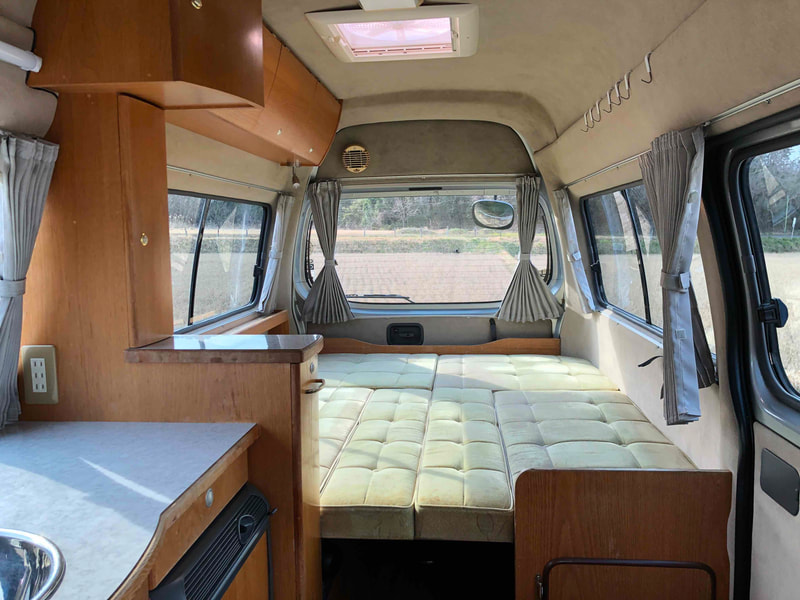 Nissan Duo Camper - bed