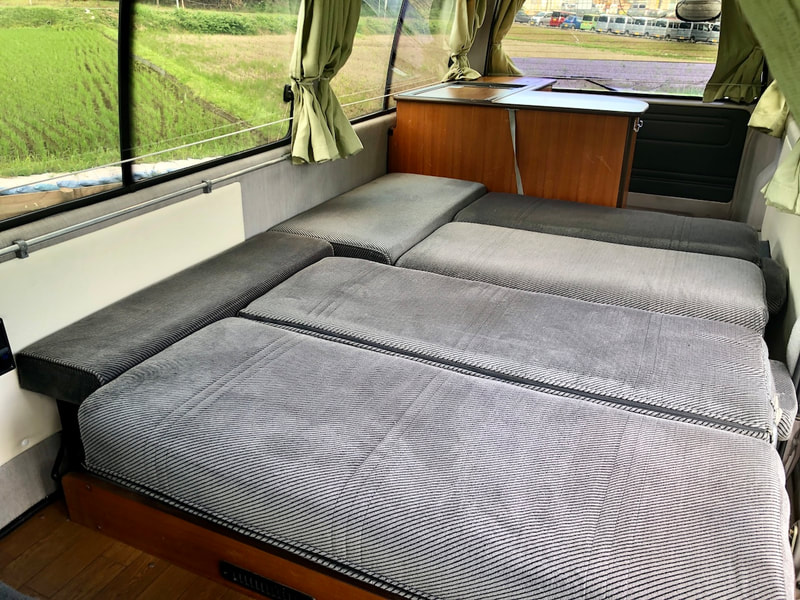 Toyota Hiace Campervan - bed 150 cm wide